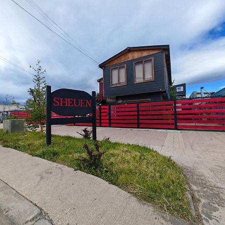 Sheuen Patagonia Hostel Puerto Natales Kültér fotó