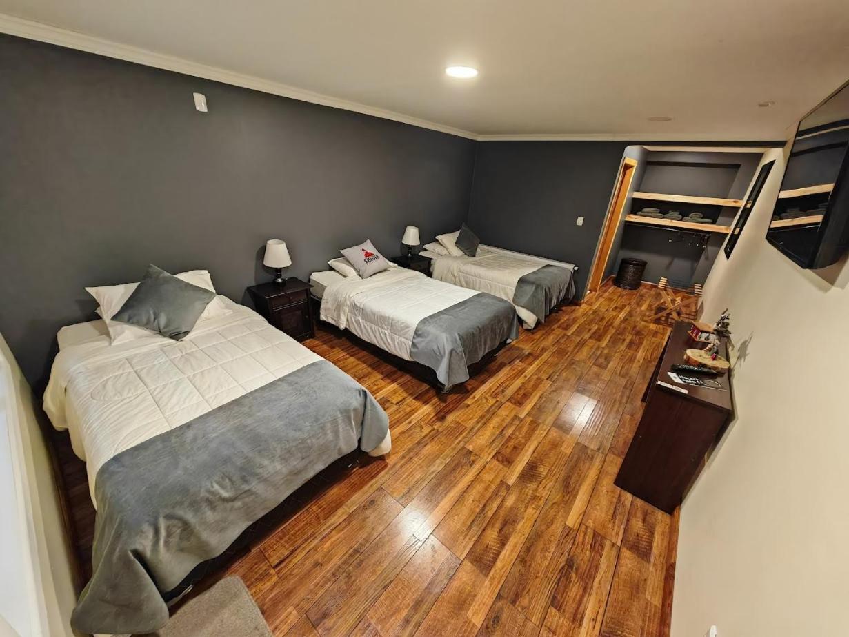 Sheuen Patagonia Hostel Puerto Natales Kültér fotó