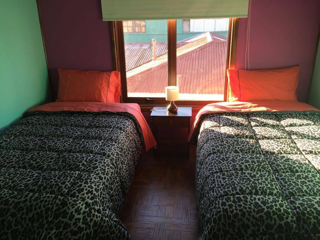 Sheuen Patagonia Hostel Puerto Natales Kültér fotó